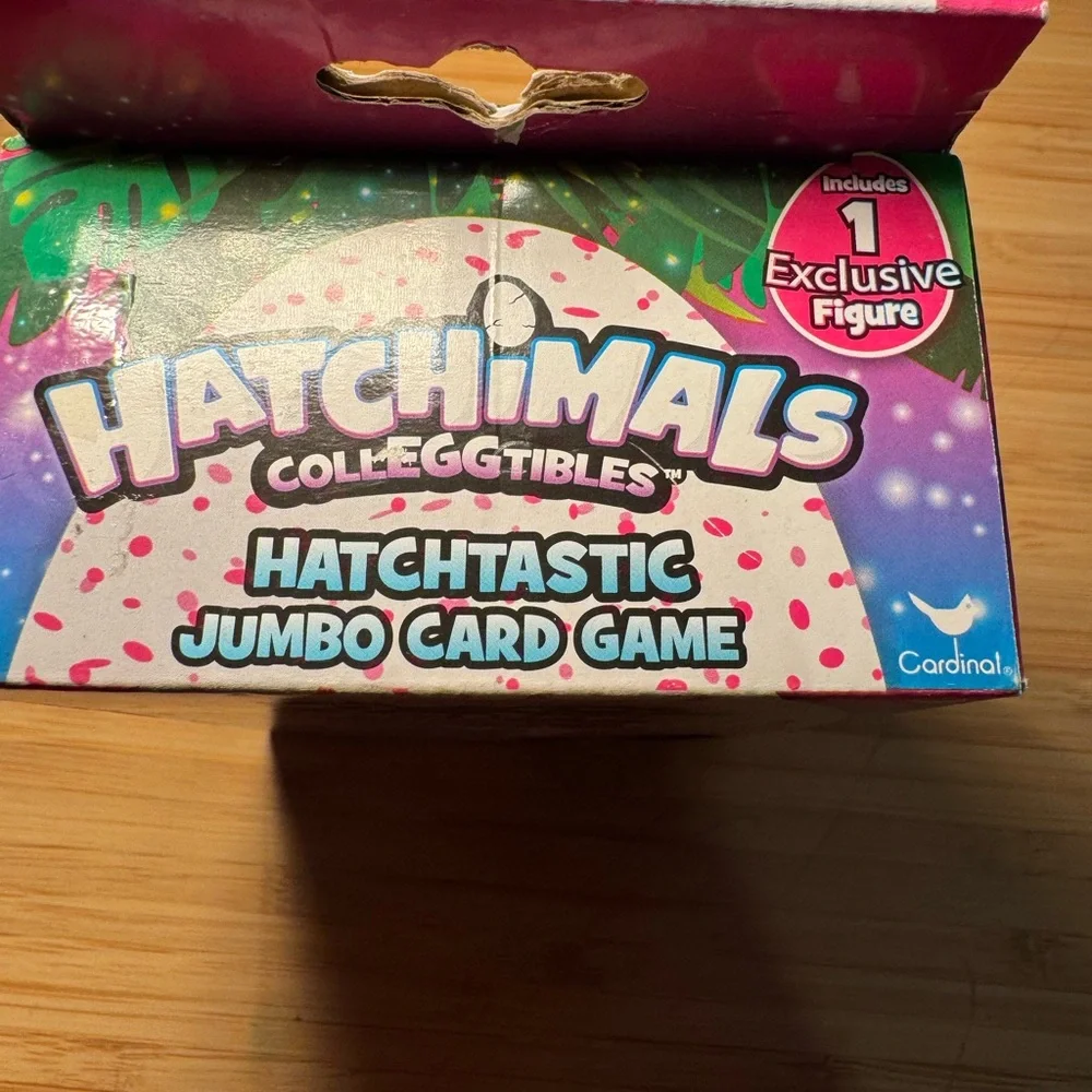 Hatchimals CollEGGtibles Jumbo Card Game w/ 1 Exclusive Figure Egg